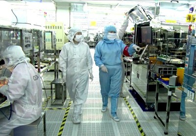 通城 “保姆式”服務為企業復工復產按下“快進鍵”——電子科技研發行業加速跑